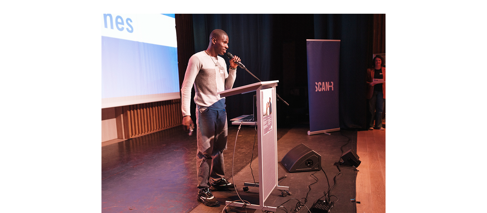 Quand 80 jeunes participent à une journée de réflexion et d’écriture sur leur (dé)connexion