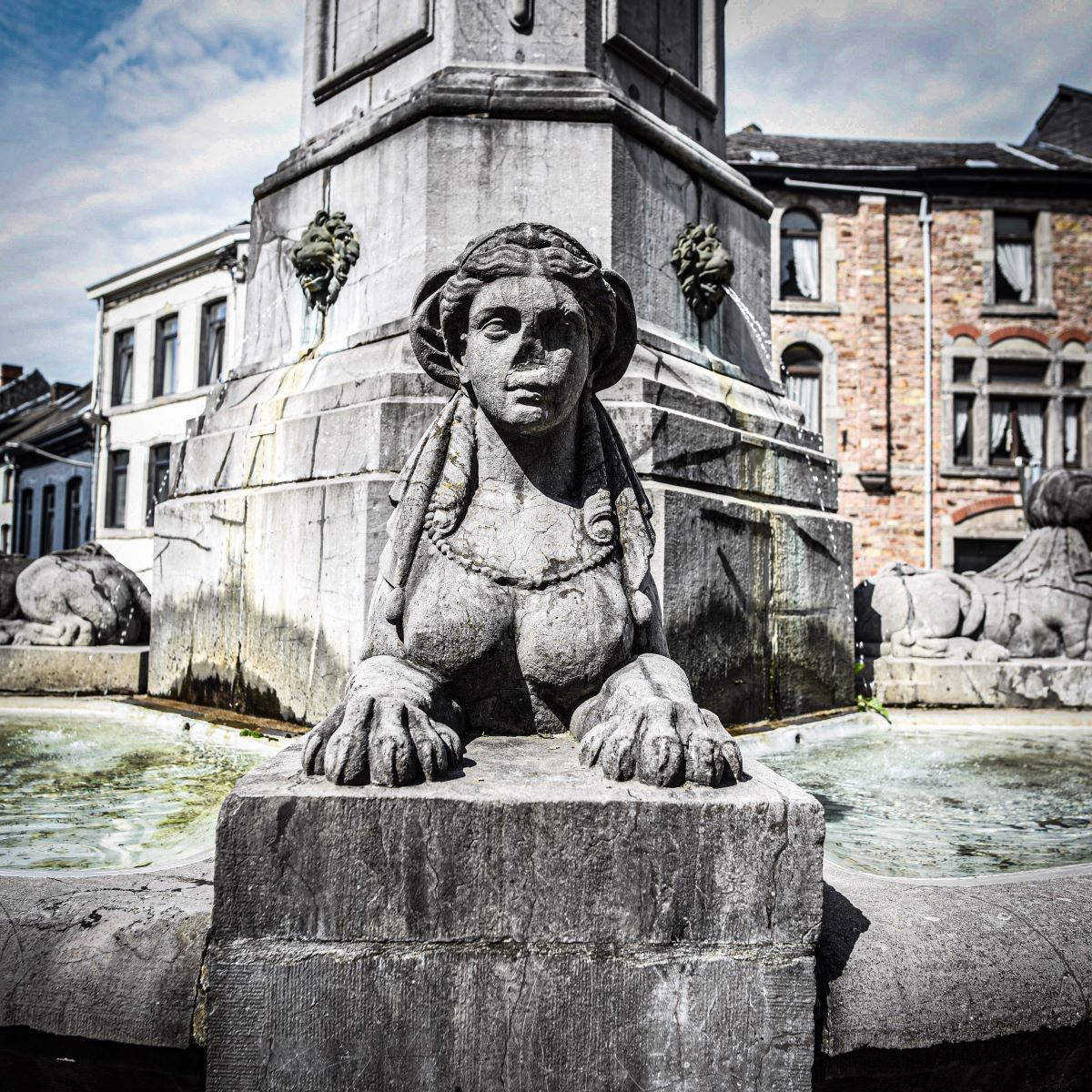 Une fontaine, patrimoine de Saint Hubert