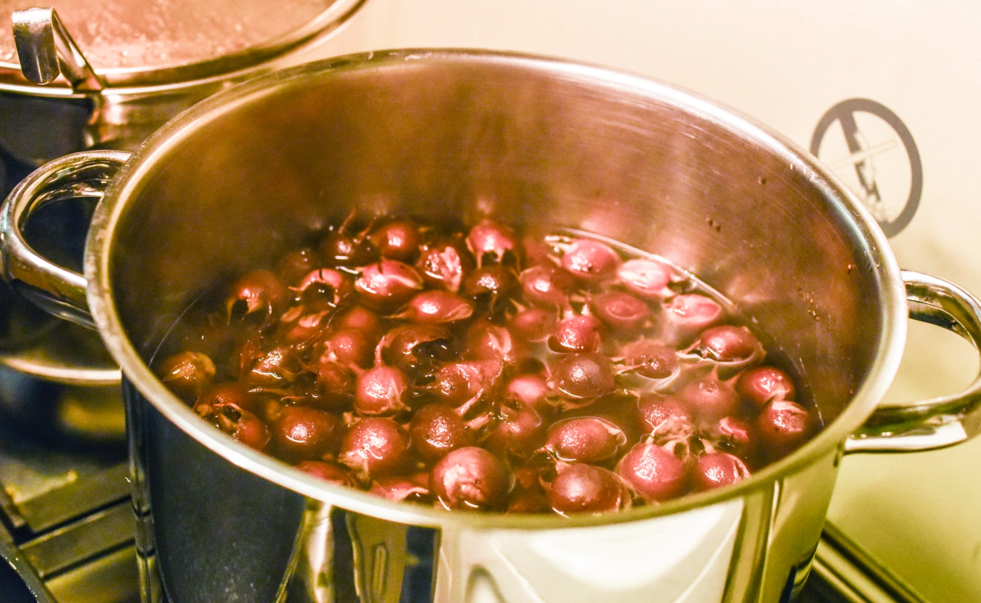Les nèfles en cuisson