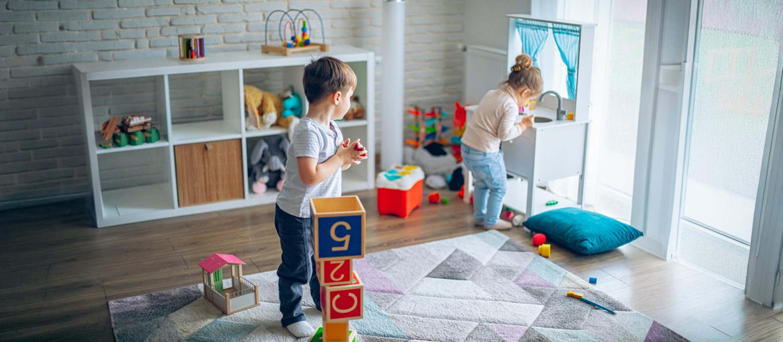 Pour bénéficier d’une réduction d’impôt sur les frais de garde de leurs enfants, les parents doivent être en possession d’une attestation fiscale conforme